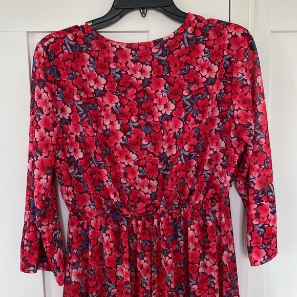 Pink Floral Print Dress by Pala D'oro. Size Small - Picture 10 of 16